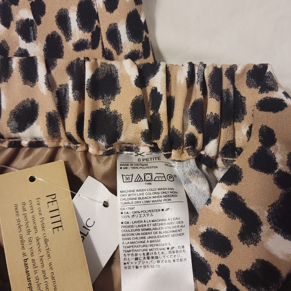 NWT Banana Republic pants Size 0 petite. Polyester - Picture 3 of 9